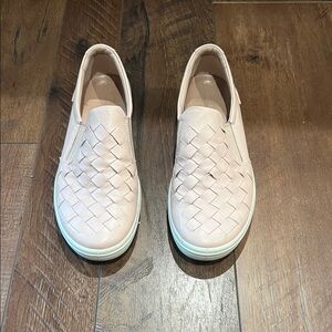 Ecco Soft 7 Women's Leather Light Pink Woven Slip-On Flats